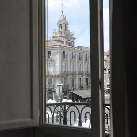 Palazzo Sant'alfano ベッド・アンド・ブレックファスト カターニア