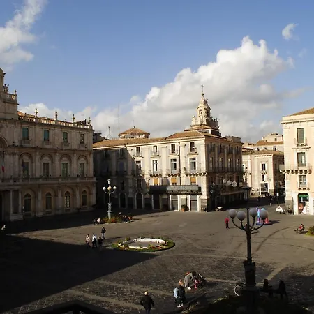 ベッド・アンド・ブレックファスト Palazzo Sant'alfano カターニア