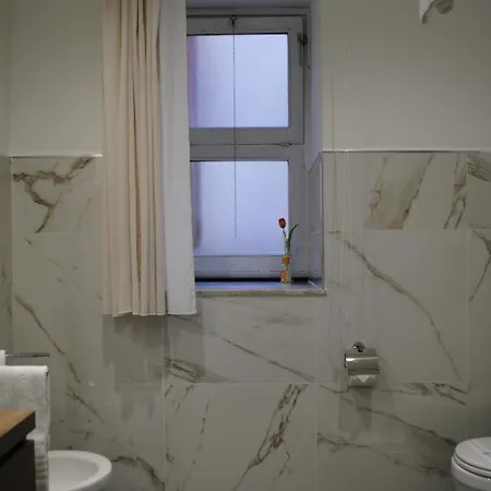 ベッド・アンド・ブレックファスト Palazzo Sant'alfano 4*